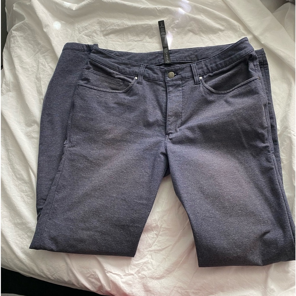 LULULEMON JEAN DRESS PANT 32 WAIST SLIM